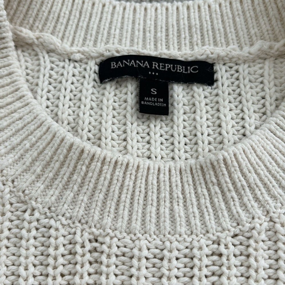 Banana Republic Sweater(size s) - Picture 2 of 5